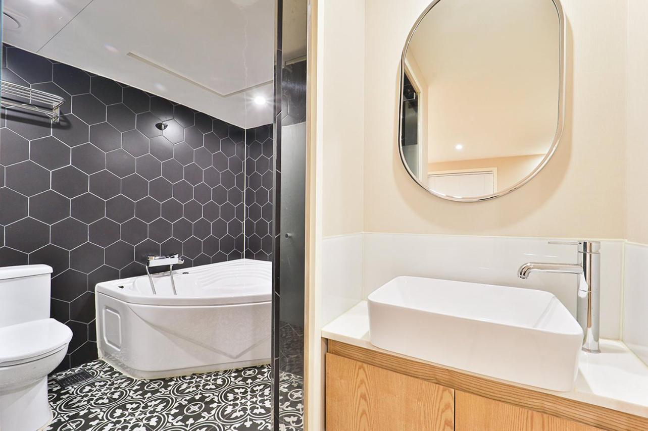 Jamsil Tomgi Hotel Seoul Exterior photo